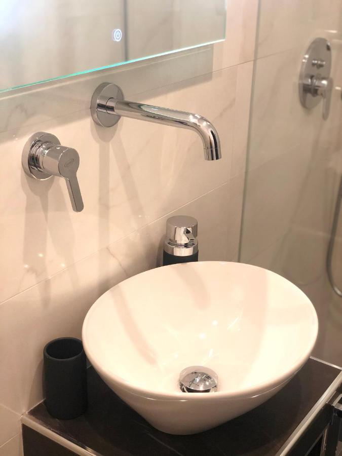 B&B Angolo83 Palermo Centro Экстерьер фото