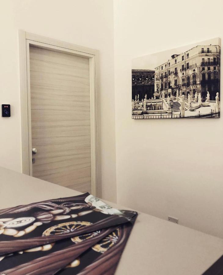 B&B Angolo83 Palermo Centro Экстерьер фото